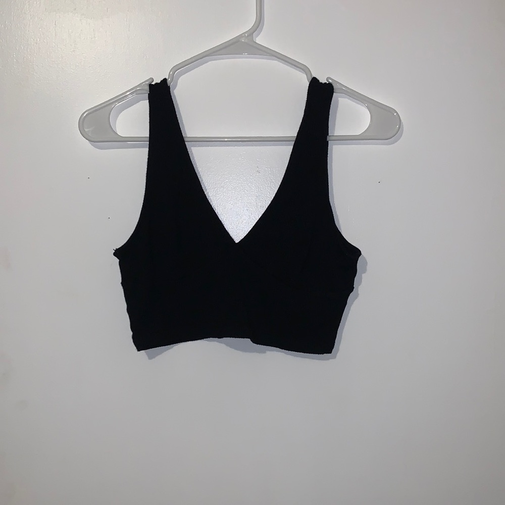 Black Ribbed Crop Top (Large)